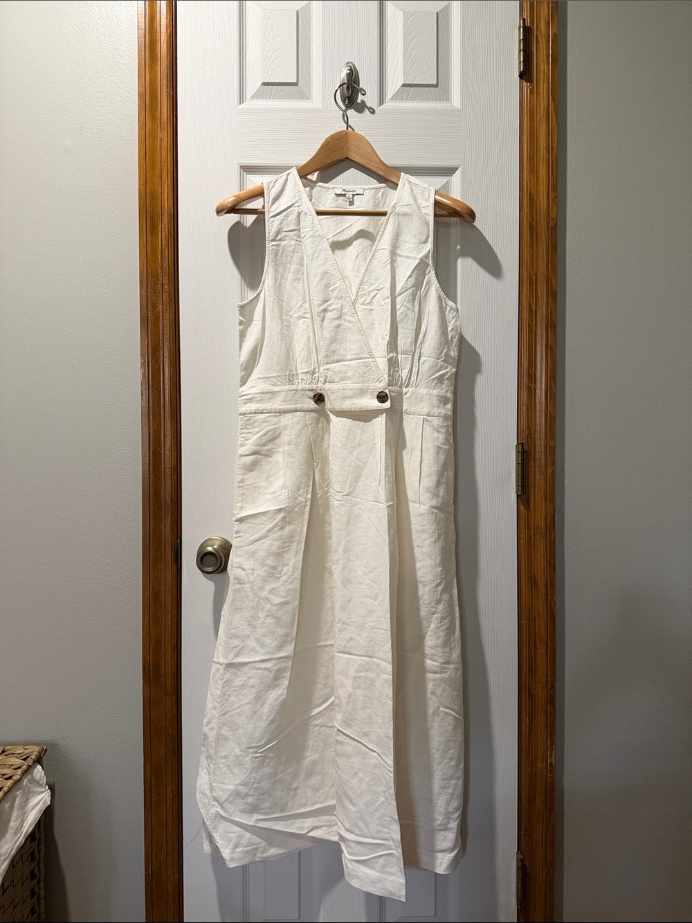 Madewell Cream Sleeveless V-Neck Midi Dress with Button Waist